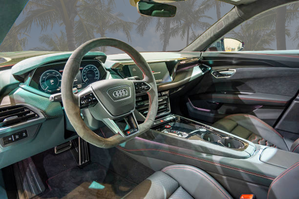 Audi-RS-e-tron-GT_interior